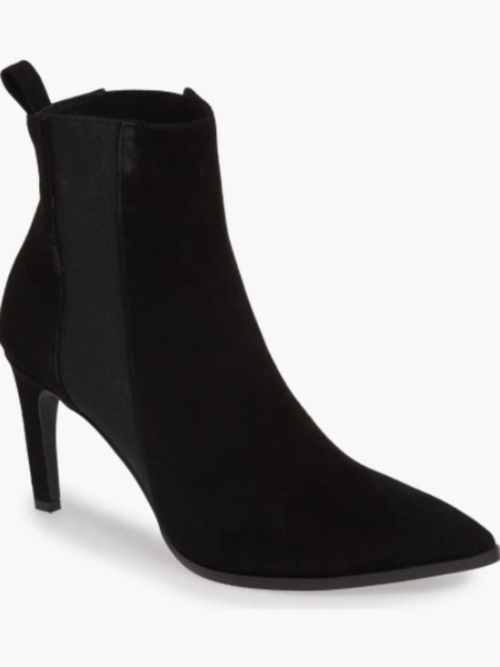 42 GOLD Shoes - NEW IN BOX 42 Gold Kensington Chelsea Boot - Black - Women's 7